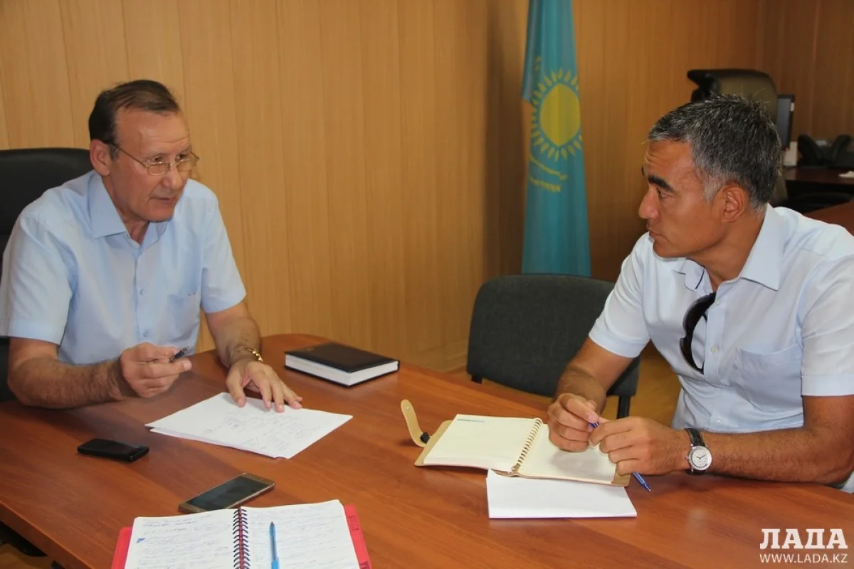 Бакытжан Бекмуратов и Берик Бисалиев. Фото автора