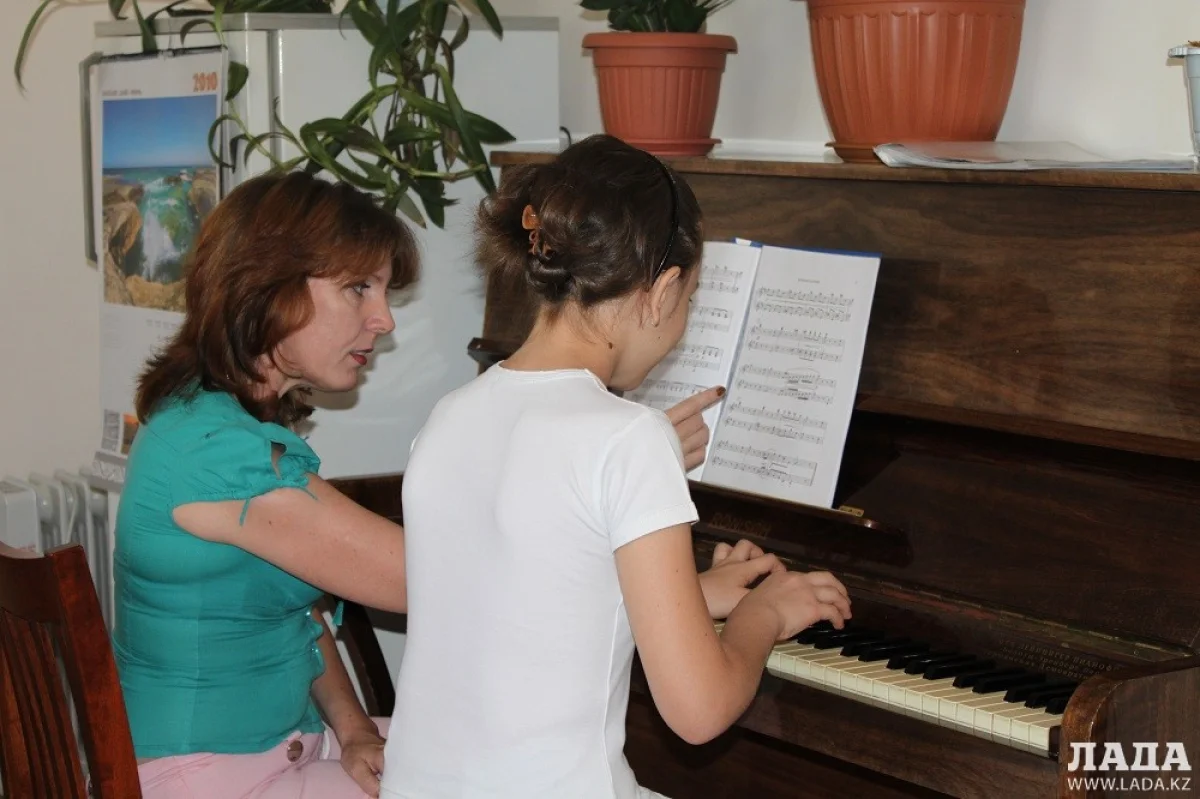 Занятия в музыкальной школе. Фото автора