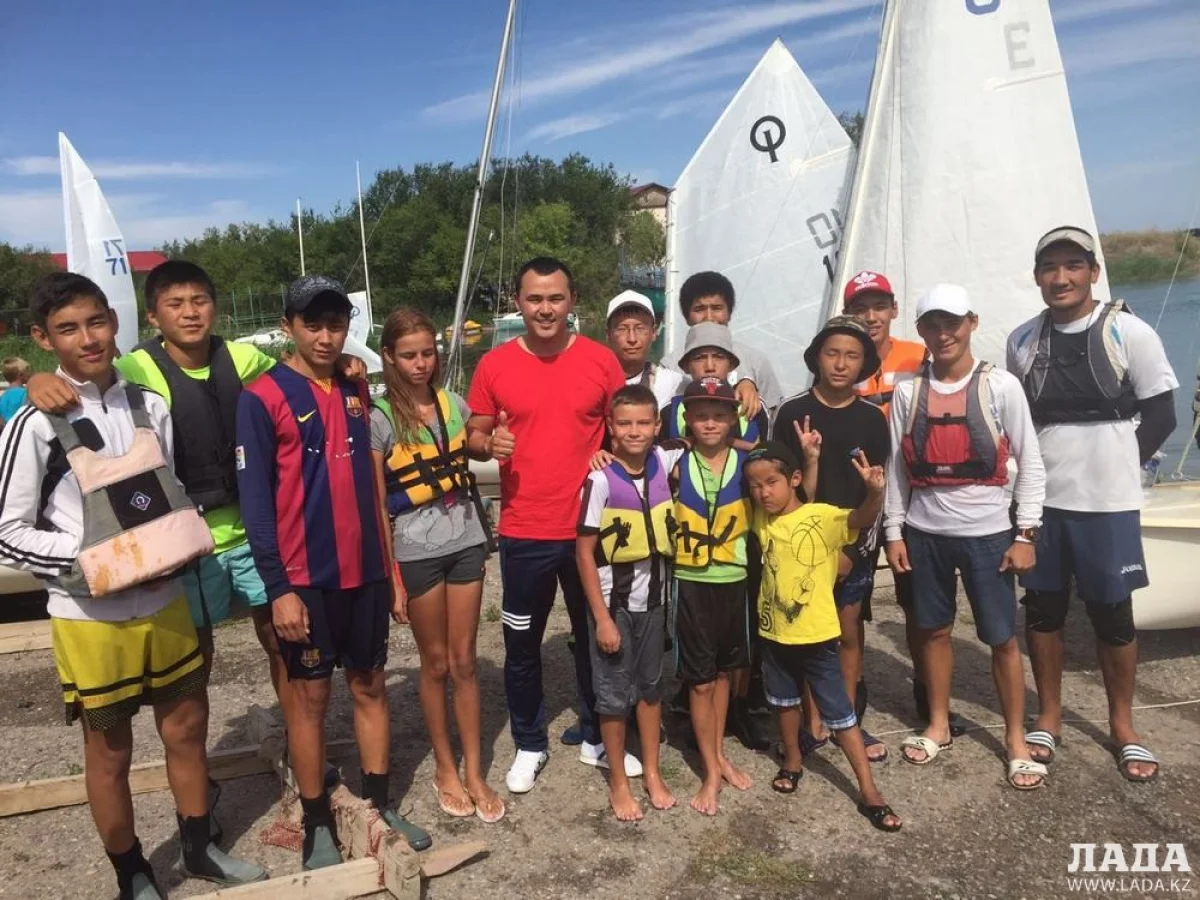 Актауская команда||news_pic_more|<!--TBegin--><a href="https://img.lada.kz/2016-08/1471761720_img-20160820-wa0119.jpg" onclick="return hs.expand(this)" ><img src="https://img.lada.kz/2016-08/thumbs/1471761720_img-20160820-wa0119.jpg" alt='С полным комплектом медалей вернулись актауские яхтсмены с международного чемпионата по парусному спорту' title='С полным комплектом медалей вернулись актауские яхтсмены с международного чемпионата по парусному спорту'  /></a><!--TEnd--><br /><!--TBegin--><a href="https://img.lada.kz/2016-08/1471761688_img-20160820-wa0120.jpg" onclick="return hs.expand(this)" ><img src="https://img.lada.kz/2016-08/thumbs/1471761688_img-20160820-wa0120.jpg" alt='С полным комплектом медалей вернулись актауские яхтсмены с международного чемпионата по парусному спорту' title='С полным комплектом медалей вернулись актауские яхтсмены с международного чемпионата по парусному спорту'  /></a><!--TEnd--><br /><!--TBegin--><a href="https://img.lada.kz/2016-08/1471761678_img-20160820-wa0124.jpg" onclick="return hs.expand(this)" ><img src="https://img.lada.kz/2016-08/thumbs/1471761678_img-20160820-wa0124.jpg" alt='С полным комплектом медалей вернулись актауские яхтсмены с международного чемпионата по парусному спорту' title='С полным комплектом медалей вернулись актауские яхтсмены с международного чемпионата по парусному спорту'  /></a><!--TEnd-->