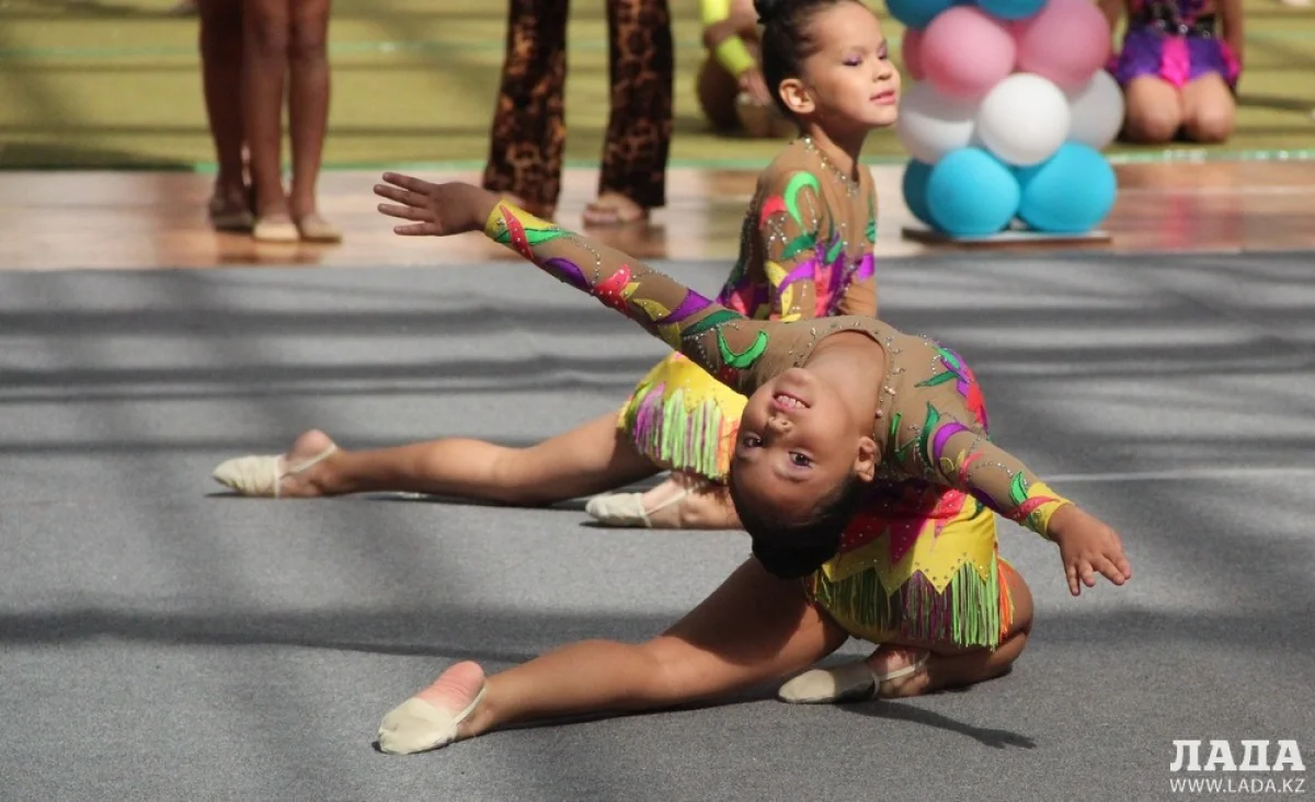 Выступление участниц турнира. Фото автора