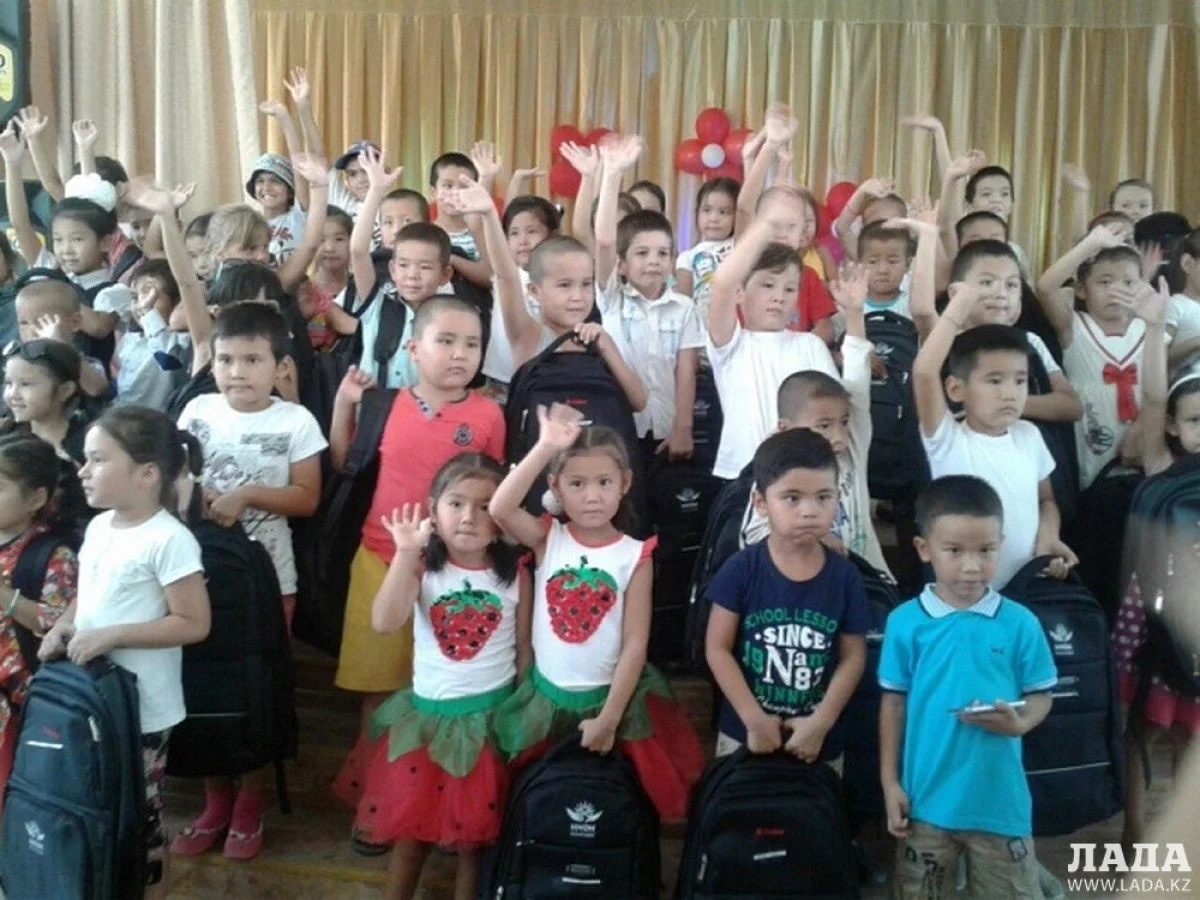 Акция "Дорога в школу". Фото Валентины Зайцевой