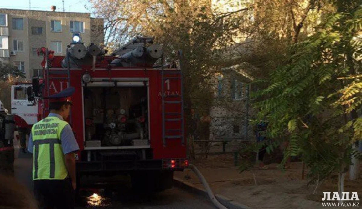 На месте происшествия||news_pic_more|<!--TBegin--><a href="https://img.lada.kz/2016-09/1472887803_42tf9f4gp4c.jpg" onclick="return hs.expand(this)" ><img align="left" src="https://img.lada.kz/2016-09/thumbs/1472887803_42tf9f4gp4c.jpg" alt='Съемная квартира загорелась в Актау' title='Съемная квартира загорелась в Актау'  /></a><!--TEnd--><br /><!--TBegin--><a href="https://img.lada.kz/2016-09/1472887809_rdfsrbzpilc.jpg" onclick="return hs.expand(this)" ><img align="left" src="https://img.lada.kz/2016-09/thumbs/1472887809_rdfsrbzpilc.jpg" alt='Съемная квартира загорелась в Актау' title='Съемная квартира загорелась в Актау'  /></a><!--TEnd-->