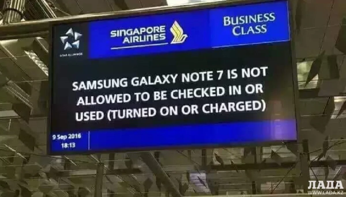 Сообщение в аэропорту Актау: «Запрещено проводить Samsung Galaxy Note 7 в багажном отделении, заряжать или пользоваться им на борту»||news_pic_more|<!--TBegin--><a href="https://img.lada.kz/2016-09/1473755336_14232654_1455806384436240_3839515188879592512_n.jpg" onclick="return hs.expand(this)" ><img align="left" src="https://img.lada.kz/2016-09/thumbs/1473755336_14232654_1455806384436240_3839515188879592512_n.jpg" alt='В компании Air Astana прокомментировали запрет на перевозку в багаже смартфонов Samsung Galaxy Note 7 и использование их на борту' title='В компании Air Astana прокомментировали запрет на перевозку в багаже смартфонов Samsung Galaxy Note 7 и использование их на борту'  /></a><!--TEnd--><br /><!--TBegin--><a href="https://img.lada.kz/2016-09/1473755297_14322405_1455806367769575_5406924220168478200_n.jpg" onclick="return hs.expand(this)" ><img align="left" src="https://img.lada.kz/2016-09/thumbs/1473755297_14322405_1455806367769575_5406924220168478200_n.jpg" alt='В компании Air Astana прокомментировали запрет на перевозку в багаже смартфонов Samsung Galaxy Note 7 и использование их на борту' title='В компании Air Astana прокомментировали запрет на перевозку в багаже смартфонов Samsung Galaxy Note 7 и использование их на борту'  /></a><!--TEnd--><br /><!--TBegin--><a href="https://img.lada.kz/2016-09/1473755397_galaxy_note_blow_2.jpg" onclick="return hs.expand(this)" ><img align="left" src="https://img.lada.kz/2016-09/thumbs/1473755397_galaxy_note_blow_2.jpg" alt='В компании Air Astana прокомментировали запрет на перевозку в багаже смартфонов Samsung Galaxy Note 7 и использование их на борту' title='В компании Air Astana прокомментировали запрет на перевозку в багаже смартфонов Samsung Galaxy Note 7 и использование их на борту'  /></a><!--TEnd-->