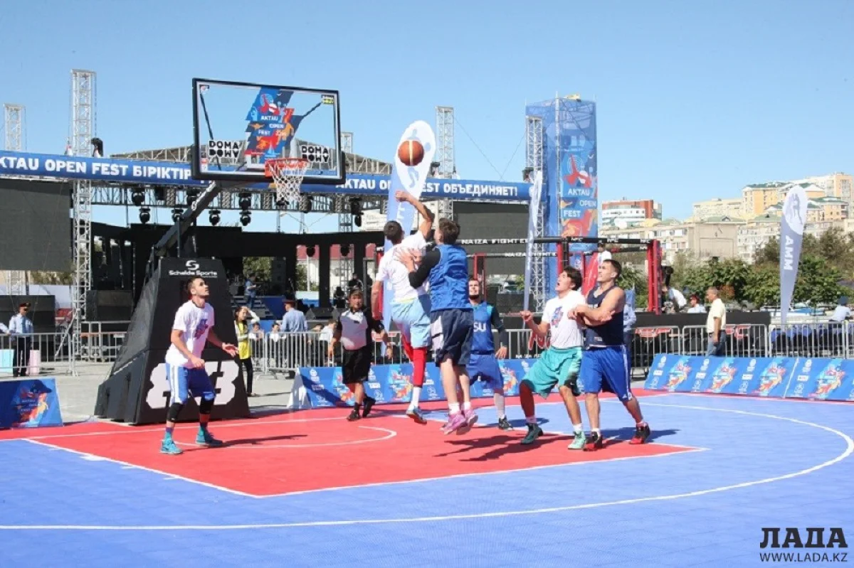 Фото Ольги Ярославской||news_pic_more|<!--TBegin--><a href="https://img.lada.kz/2016-09/1474026565_4x4x0360.jpg" onclick="return hs.expand(this)" ><img align="left" src="https://img.lada.kz/2016-09/thumbs/1474026565_4x4x0360.jpg" alt='В чемпионате Казахстана по баскетболу 3х3 в рамках «Aktau Open Fest» принимают участие 15 команд' title='В чемпионате Казахстана по баскетболу 3х3 в рамках «Aktau Open Fest» принимают участие 15 команд'  /></a><!--TEnd--><br /><!--TBegin--><a href="https://img.lada.kz/2016-09/1474026505_4x4x0365.jpg" onclick="return hs.expand(this)" ><img align="left" src="https://img.lada.kz/2016-09/thumbs/1474026505_4x4x0365.jpg" alt='В чемпионате Казахстана по баскетболу 3х3 в рамках «Aktau Open Fest» принимают участие 15 команд' title='В чемпионате Казахстана по баскетболу 3х3 в рамках «Aktau Open Fest» принимают участие 15 команд'  /></a><!--TEnd--><br /><!--TBegin--><a href="https://img.lada.kz/2016-09/1474026498_4x4x0376.jpg" onclick="return hs.expand(this)" ><img align="left" src="https://img.lada.kz/2016-09/thumbs/1474026498_4x4x0376.jpg" alt='В чемпионате Казахстана по баскетболу 3х3 в рамках «Aktau Open Fest» принимают участие 15 команд' title='В чемпионате Казахстана по баскетболу 3х3 в рамках «Aktau Open Fest» принимают участие 15 команд'  /></a><!--TEnd--><br /><!--TBegin--><a href="https://img.lada.kz/2016-09/1474026542_4x4x0518.jpg" onclick="return hs.expand(this)" ><img align="left" src="https://img.lada.kz/2016-09/thumbs/1474026542_4x4x0518.jpg" alt='В чемпионате Казахстана по баскетболу 3х3 в рамках «Aktau Open Fest» принимают участие 15 команд' title='В чемпионате Казахстана по баскетболу 3х3 в рамках «Aktau Open Fest» принимают участие 15 команд'  /></a><!--TEnd--><br /><!--TBegin--><a href="https://img.lada.kz/2016-09/1474026571_glavnaya.jpg" onclick="return hs.expand(this)" ><img align="left" src="https://img.lada.kz/2016-09/thumbs/1474026571_glavnaya.jpg" alt='В чемпионате Казахстана по баскетболу 3х3 в рамках «Aktau Open Fest» принимают участие 15 команд' title='В чемпионате Казахстана по баскетболу 3х3 в рамках «Aktau Open Fest» принимают участие 15 команд'  /></a><!--TEnd-->