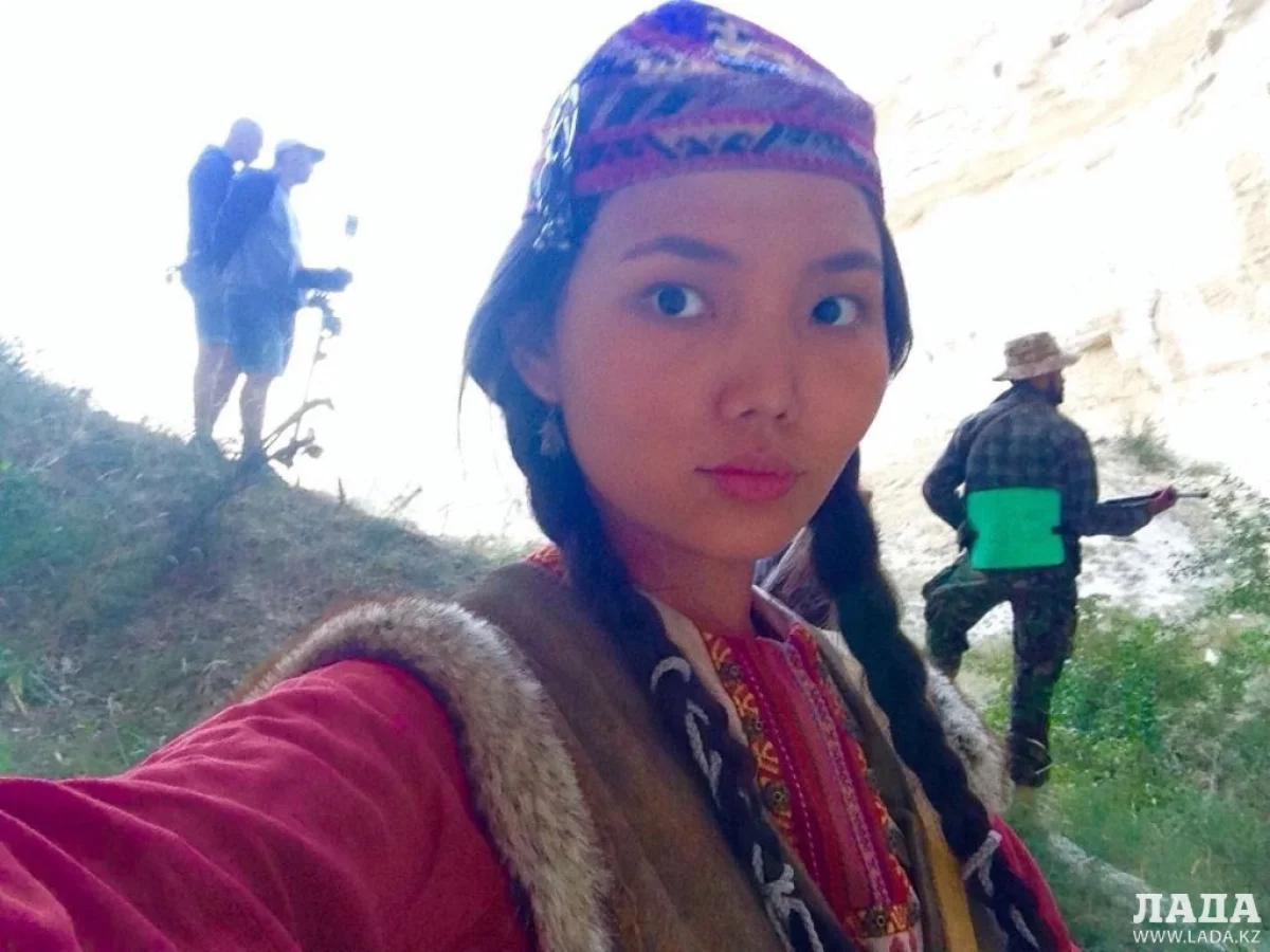 Акниет Орынтай в роли Кызтумас. Фото предоставлено актрисой||news_pic_more|<!--TBegin--><a href="https://img.lada.kz/2016-09/1474278273_akniet-oryntay-ispolnitelnica-roli-kyztumas.jpg" onclick="return hs.expand(this)" ><img align="left" src="https://img.lada.kz/2016-09/thumbs/1474278273_akniet-oryntay-ispolnitelnica-roli-kyztumas.jpg" alt='Акниет Орынтай: Работать с профессионалами - большая удача для молодой актрисы' title='Акниет Орынтай: Работать с профессионалами - большая удача для молодой актрисы'  /></a><!--TEnd-->