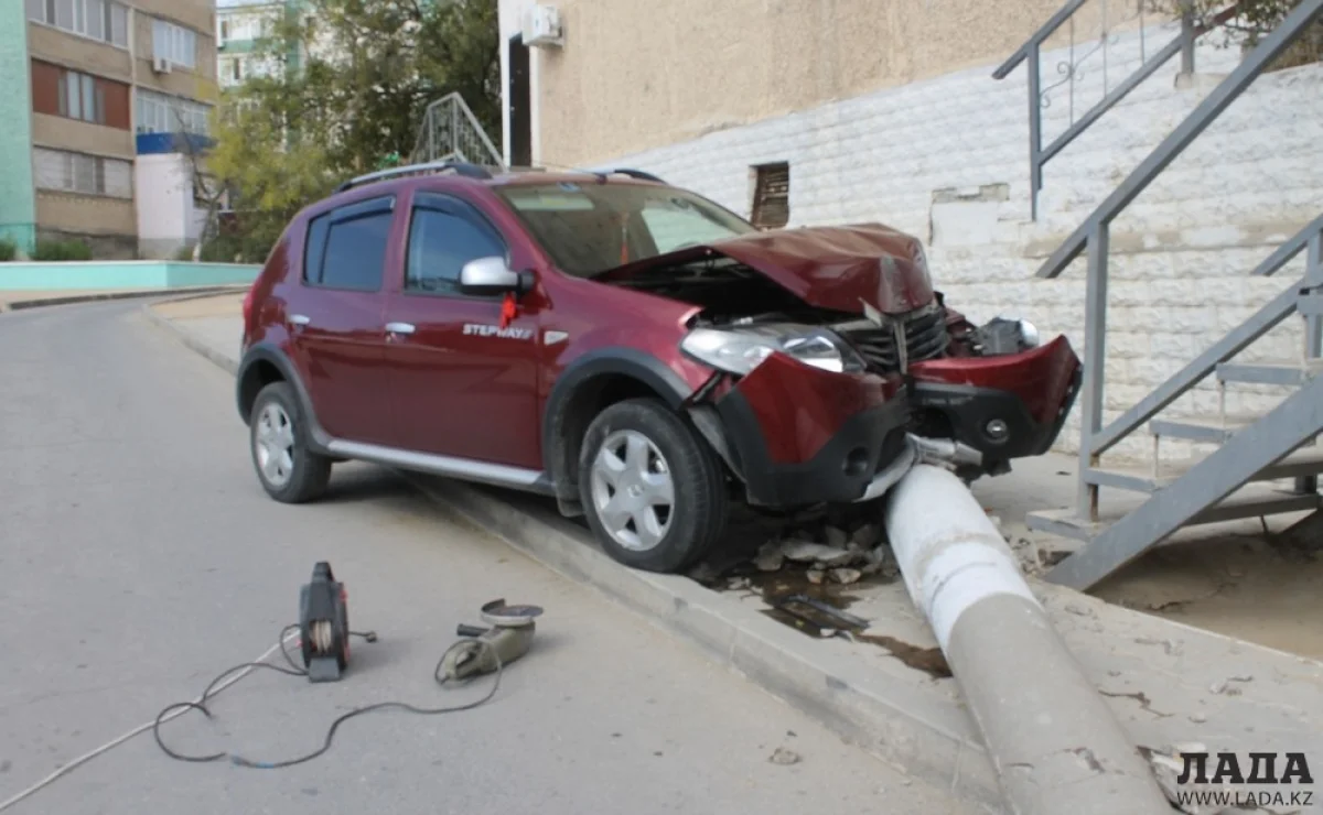 Фото автора||news_pic_more|<!--TBegin--><a href="https://img.lada.kz/2016-10/1475385039_img_0024.jpg" onclick="return hs.expand(this)" ><img src="https://img.lada.kz/2016-10/thumbs/1475385039_img_0024.jpg" alt='ДВД Мангистау: Снесшей столб в 9 микрорайоне женщине-водителю грозит лишение прав или штраф' title='ДВД Мангистау: Снесшей столб в 9 микрорайоне женщине-водителю грозит лишение прав или штраф'  /></a><!--TEnd--><br /><!--TBegin--><a href="https://img.lada.kz/2016-10/1475384985_img_0027.jpg" onclick="return hs.expand(this)" ><img src="https://img.lada.kz/2016-10/thumbs/1475384985_img_0027.jpg" alt='ДВД Мангистау: Снесшей столб в 9 микрорайоне женщине-водителю грозит лишение прав или штраф' title='ДВД Мангистау: Снесшей столб в 9 микрорайоне женщине-водителю грозит лишение прав или штраф'  /></a><!--TEnd--><br /><!--TBegin--><a href="https://img.lada.kz/2016-10/1475384972_img_0033.jpg" onclick="return hs.expand(this)" ><img src="https://img.lada.kz/2016-10/thumbs/1475384972_img_0033.jpg" alt='ДВД Мангистау: Снесшей столб в 9 микрорайоне женщине-водителю грозит лишение прав или штраф' title='ДВД Мангистау: Снесшей столб в 9 микрорайоне женщине-водителю грозит лишение прав или штраф'  /></a><!--TEnd--><br /><!--TBegin--><a href="https://img.lada.kz/2016-10/1475385022_img_0035.jpg" onclick="return hs.expand(this)" ><img src="https://img.lada.kz/2016-10/thumbs/1475385022_img_0035.jpg" alt='ДВД Мангистау: Снесшей столб в 9 микрорайоне женщине-водителю грозит лишение прав или штраф' title='ДВД Мангистау: Снесшей столб в 9 микрорайоне женщине-водителю грозит лишение прав или штраф'  /></a><!--TEnd--><br /><!--TBegin--><a href="https://img.lada.kz/2016-10/1475385031_img_0047.jpg" onclick="return hs.expand(this)" ><img src="https://img.lada.kz/2016-10/thumbs/1475385031_img_0047.jpg" alt='ДВД Мангистау: Снесшей столб в 9 микрорайоне женщине-водителю грозит лишение прав или штраф' title='ДВД Мангистау: Снесшей столб в 9 микрорайоне женщине-водителю грозит лишение прав или штраф'  /></a><!--TEnd-->