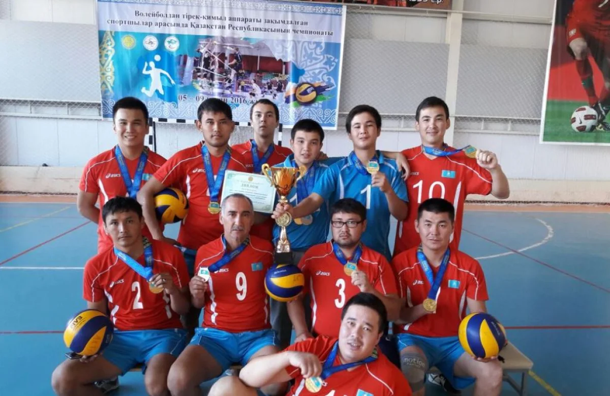 Актауская команда - четырехкратный чемпион РК. Фото предоставлено Н.Кулушовым