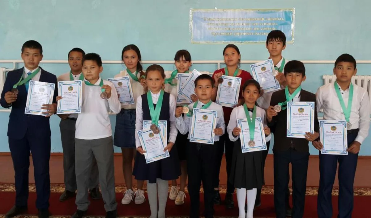 Победители и призеры первенства. Фото предоставлено Гаухар Жакиевой