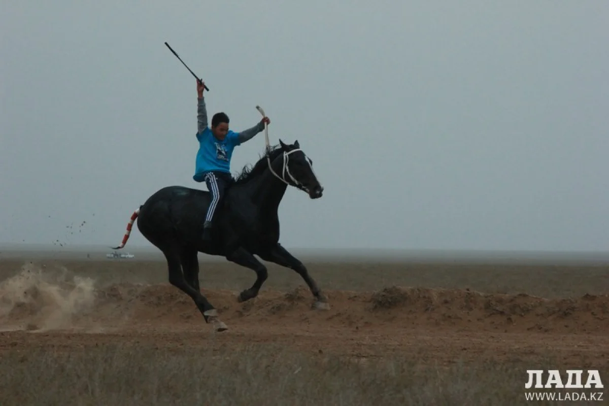 Фото Талант Кусайын||news_pic_more|<!--TBegin--><a href="https://img.lada.kz/2016-10/1476508493_img_8744.jpg" onclick="return hs.expand(this)" ><img align="left" src="https://img.lada.kz/2016-10/thumbs/1476508493_img_8744.jpg" alt='На юбилей Форт-Шевченко победитель конного состязания получил мотоцикл' title='На юбилей Форт-Шевченко победитель конного состязания получил мотоцикл'  /></a><!--TEnd--><br /><!--TBegin--><a href="https://img.lada.kz/2016-10/1476508452_img_8779.jpg" onclick="return hs.expand(this)" ><img align="left" src="https://img.lada.kz/2016-10/thumbs/1476508452_img_8779.jpg" alt='На юбилей Форт-Шевченко победитель конного состязания получил мотоцикл' title='На юбилей Форт-Шевченко победитель конного состязания получил мотоцикл'  /></a><!--TEnd--><br /><!--TBegin--><a href="https://img.lada.kz/2016-10/1476508481_img_8815.jpg" onclick="return hs.expand(this)" ><img align="left" src="https://img.lada.kz/2016-10/thumbs/1476508481_img_8815.jpg" alt='На юбилей Форт-Шевченко победитель конного состязания получил мотоцикл' title='На юбилей Форт-Шевченко победитель конного состязания получил мотоцикл'  /></a><!--TEnd--><br /><!--TBegin--><a href="https://img.lada.kz/2016-10/1476508448_img_8884.jpg" onclick="return hs.expand(this)" ><img align="left" src="https://img.lada.kz/2016-10/thumbs/1476508448_img_8884.jpg" alt='На юбилей Форт-Шевченко победитель конного состязания получил мотоцикл' title='На юбилей Форт-Шевченко победитель конного состязания получил мотоцикл'  /></a><!--TEnd--><br /><!--TBegin--><a href="https://img.lada.kz/2016-10/1476508482_img_8906.jpg" onclick="return hs.expand(this)" ><img align="left" src="https://img.lada.kz/2016-10/thumbs/1476508482_img_8906.jpg" alt='На юбилей Форт-Шевченко победитель конного состязания получил мотоцикл' title='На юбилей Форт-Шевченко победитель конного состязания получил мотоцикл'  /></a><!--TEnd-->