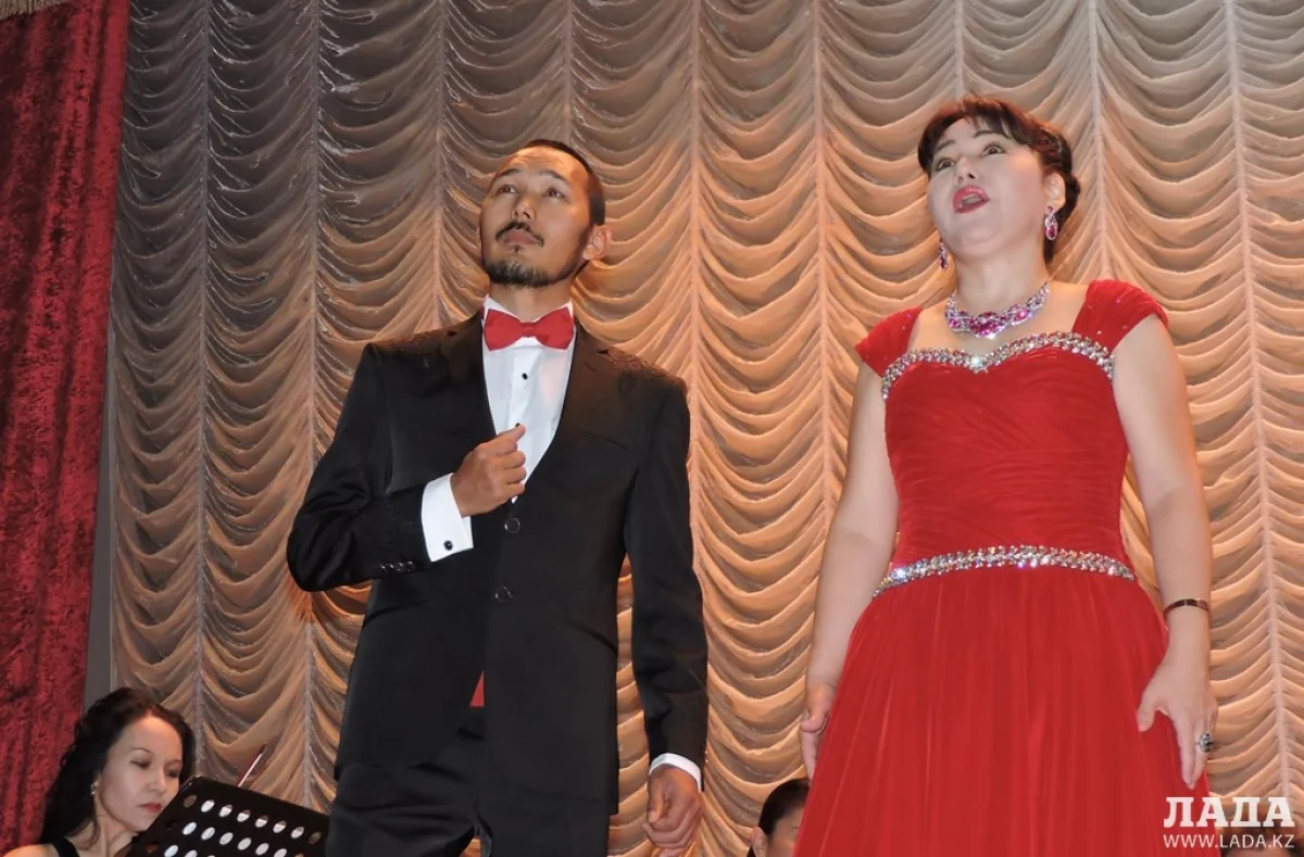 Куаныш Жантурган и Шахаризада Сапарова. Фото автора