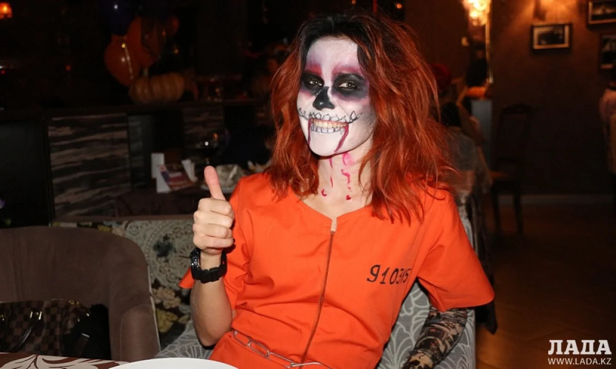 Тематические вечеринки прошли в нескольких заведениях города