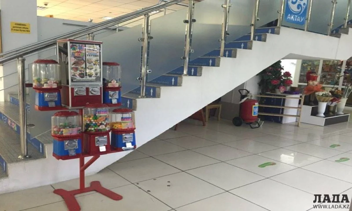 Буквально три дня назад здесь были установлены игровые автоматы. Фото Станиславы Куцай