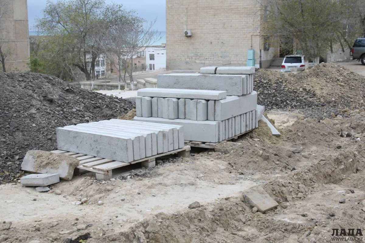 Кубашев: &quot;На полную замену всех бордюров в Актау понадобится не менее 10 лет&quot;