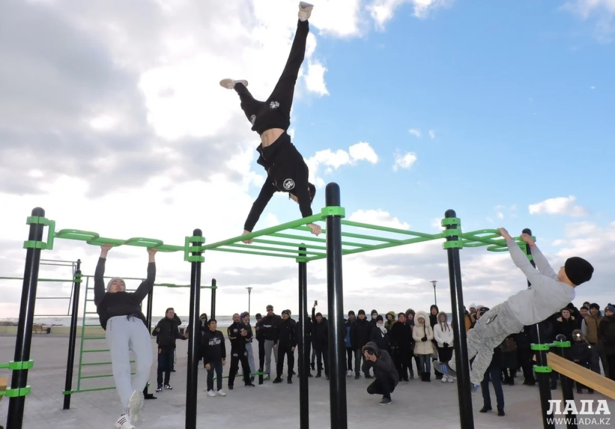 Показательное выступление спортсменов. Фото автора