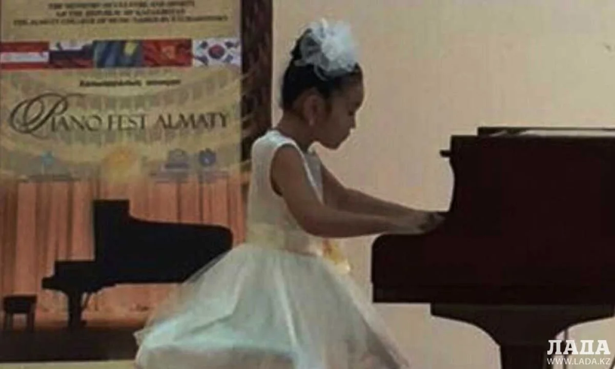 Амина Акшина на конкурсе «PianoFestAlmaty»