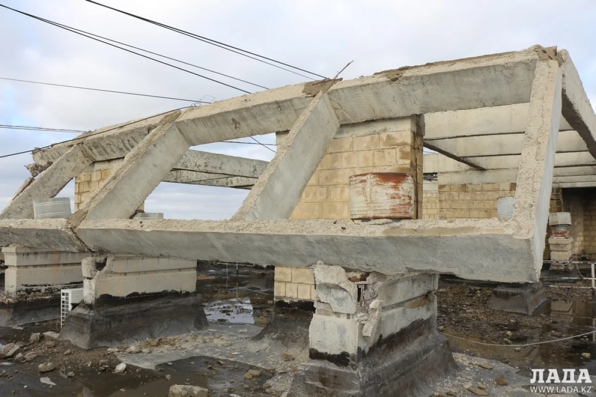 На крыше 1 дома 5 микрорайона