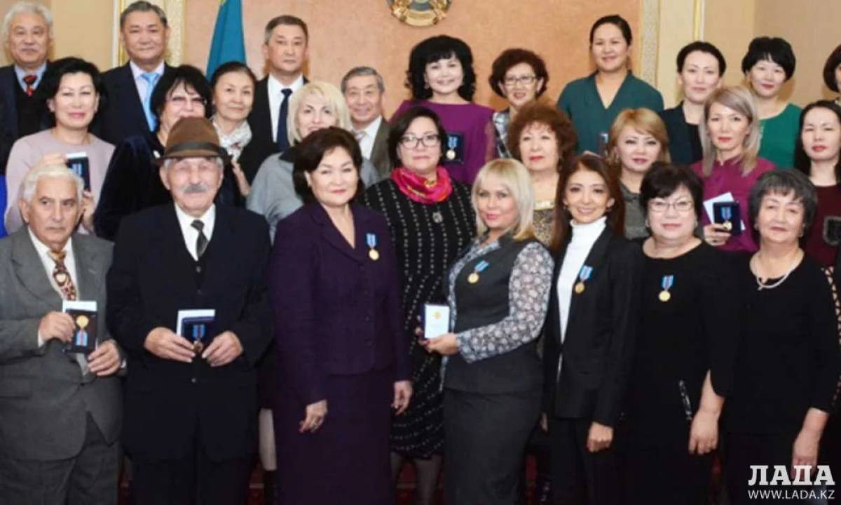 Награду получили 40 человек. Фото пресс-службы акима Мангистауской области
