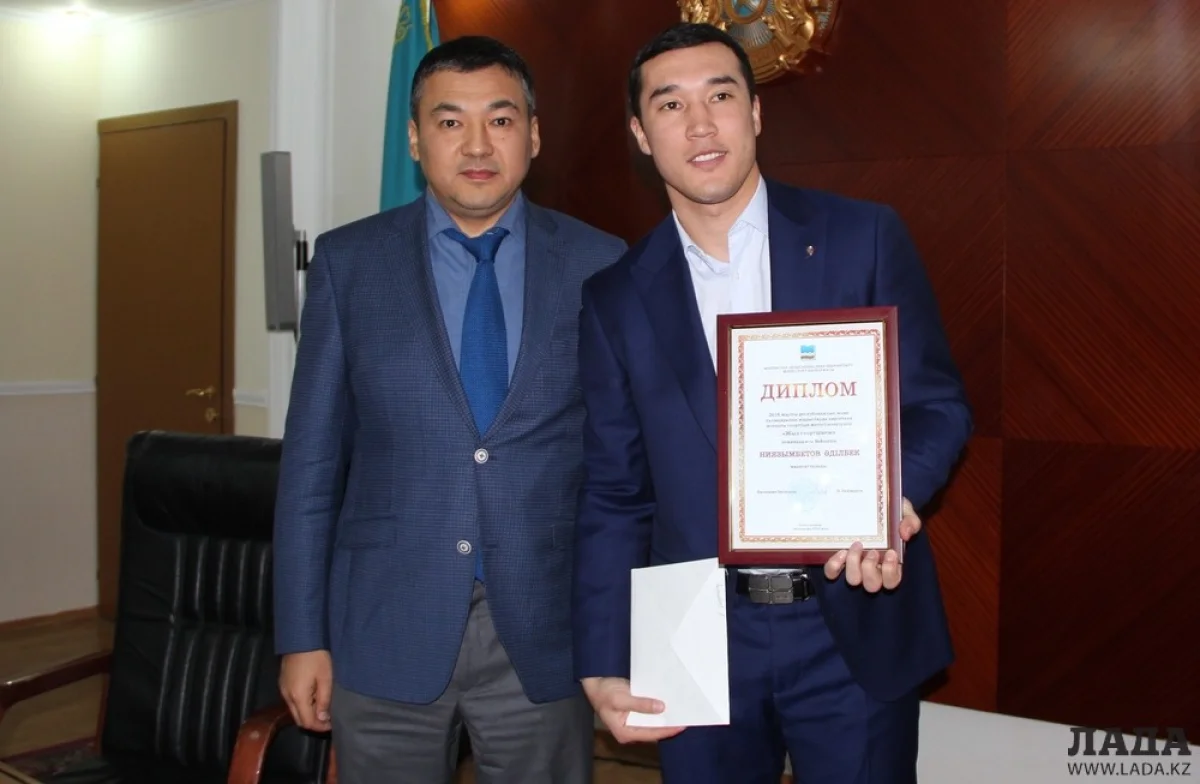 Лучшим спортсменом уходящего года назван Адильбек Ниязымбетов. Фото автора