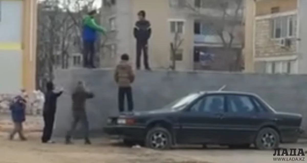 Скриншот видео