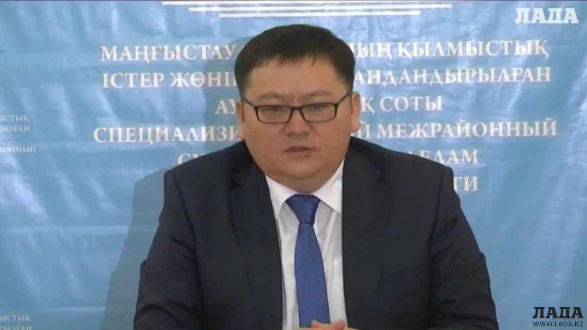 Азат Избасаров