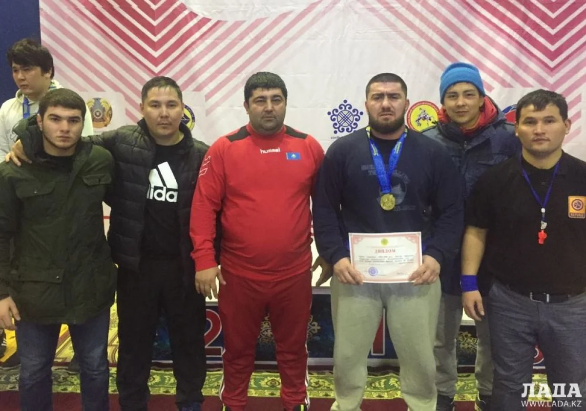 Награждение победителей. Фото предоставлено Канатом Шаркеевым