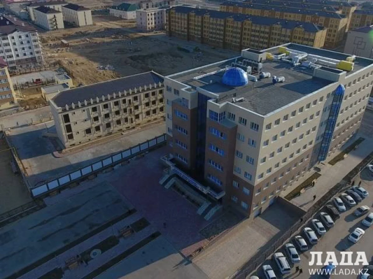 Здание департамента госудаственных доходов по Мангистауской области. Фото Рашида Исмагилова