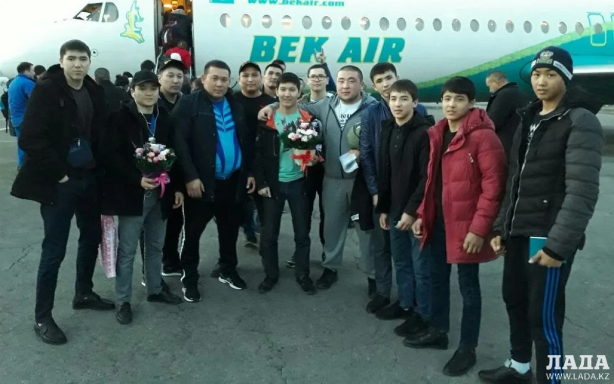 Победители чемпионата РК по пауэрлифтингу. Фото предоставлено участниками соревнований||news_pic_more|<!--TBegin--><a href="https://www.lada.kz/uploads/posts/2017-03/1489754020_1.jpg" onclick="return hs.expand(this)" ><img align="left" src="https://www.lada.kz/uploads/posts/2017-03/thumbs/1489754020_1.jpg" alt='Спортсмены из Мунайлы привезли восемь медалей с чемпионата Казахстана по пауэрлифтингу' title='Спортсмены из Мунайлы привезли восемь медалей с чемпионата Казахстана по пауэрлифтингу'  /></a><!--TEnd--><br /><!--TBegin--><a href="https://www.lada.kz/uploads/posts/2017-03/1489753956_2.jpg" onclick="return hs.expand(this)" ><img align="left" src="https://www.lada.kz/uploads/posts/2017-03/thumbs/1489753956_2.jpg" alt='Спортсмены из Мунайлы привезли восемь медалей с чемпионата Казахстана по пауэрлифтингу' title='Спортсмены из Мунайлы привезли восемь медалей с чемпионата Казахстана по пауэрлифтингу'  /></a><!--TEnd--><br /><!--TBegin--><a href="https://www.lada.kz/uploads/posts/2017-03/1489753951_3.jpg" onclick="return hs.expand(this)" ><img align="left" src="https://www.lada.kz/uploads/posts/2017-03/thumbs/1489753951_3.jpg" alt='Спортсмены из Мунайлы привезли восемь медалей с чемпионата Казахстана по пауэрлифтингу' title='Спортсмены из Мунайлы привезли восемь медалей с чемпионата Казахстана по пауэрлифтингу'  /></a><!--TEnd--><br /><!--TBegin--><a href="https://www.lada.kz/uploads/posts/2017-03/1489753978_4.jpg" onclick="return hs.expand(this)" ><img align="left" src="https://www.lada.kz/uploads/posts/2017-03/thumbs/1489753978_4.jpg" alt='Спортсмены из Мунайлы привезли восемь медалей с чемпионата Казахстана по пауэрлифтингу' title='Спортсмены из Мунайлы привезли восемь медалей с чемпионата Казахстана по пауэрлифтингу'  /></a><!--TEnd-->