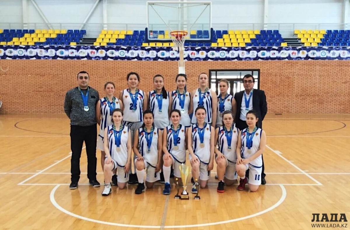 Серебряный призер чемпионата РК||news_pic_more|<!--TBegin--><a href="https://www.lada.kz/uploads/posts/2017-04/1491756720_img_3660.jpg" onclick="return hs.expand(this)" ><img src="https://www.lada.kz/uploads/posts/2017-04/thumbs/1491756720_img_3660.jpg" alt='Самсон Аракелян: Впервые в истории Мангистау женская баскетбольная команда «Актау 7292» стала серебряным призером чемпионата Казахстана' title='Самсон Аракелян: Впервые в истории Мангистау женская баскетбольная команда «Актау 7292» стала серебряным призером чемпионата Казахстана'  /></a><!--TEnd--><br /><!--TBegin--><a href="https://www.lada.kz/uploads/posts/2017-04/1491756705_img_3663.jpg" onclick="return hs.expand(this)" ><img src="https://www.lada.kz/uploads/posts/2017-04/thumbs/1491756705_img_3663.jpg" alt='Самсон Аракелян: Впервые в истории Мангистау женская баскетбольная команда «Актау 7292» стала серебряным призером чемпионата Казахстана' title='Самсон Аракелян: Впервые в истории Мангистау женская баскетбольная команда «Актау 7292» стала серебряным призером чемпионата Казахстана'  /></a><!--TEnd--><br /><!--TBegin--><a href="https://www.lada.kz/uploads/posts/2017-04/1491756745_img_3677.jpg" onclick="return hs.expand(this)" ><img src="https://www.lada.kz/uploads/posts/2017-04/thumbs/1491756745_img_3677.jpg" alt='Самсон Аракелян: Впервые в истории Мангистау женская баскетбольная команда «Актау 7292» стала серебряным призером чемпионата Казахстана' title='Самсон Аракелян: Впервые в истории Мангистау женская баскетбольная команда «Актау 7292» стала серебряным призером чемпионата Казахстана'  /></a><!--TEnd--><br /><!--TBegin--><a href="https://www.lada.kz/uploads/posts/2017-04/1491756768_img_3683.jpg" onclick="return hs.expand(this)" ><img src="https://www.lada.kz/uploads/posts/2017-04/thumbs/1491756768_img_3683.jpg" alt='Самсон Аракелян: Впервые в истории Мангистау женская баскетбольная команда «Актау 7292» стала серебряным призером чемпионата Казахстана' title='Самсон Аракелян: Впервые в истории Мангистау женская баскетбольная команда «Актау 7292» стала серебряным призером чемпионата Казахстана'  /></a><!--TEnd-->