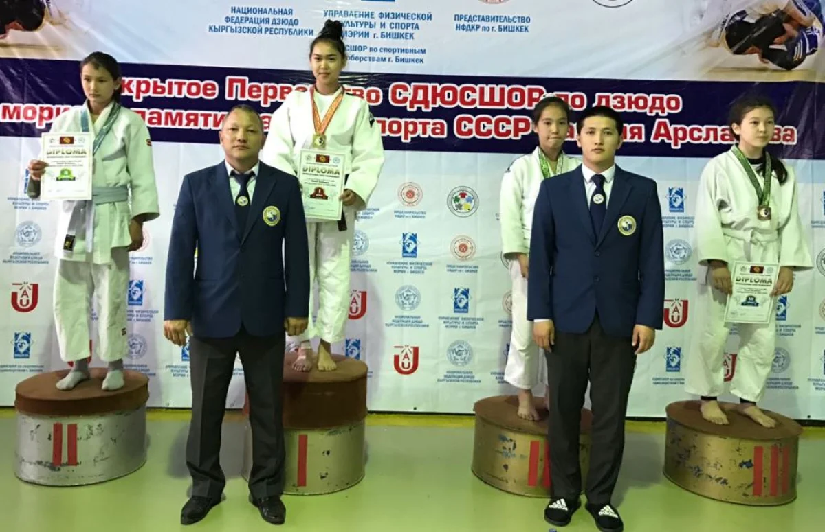 На высшей ступени пьедестала почета Айгерим Еламанова. Фото предоставлено Ж.Коблановым