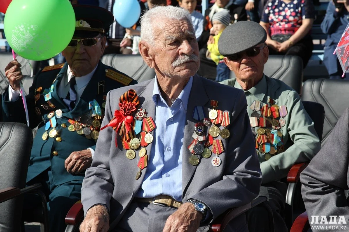 Празднование 9 мая в 2016 году. Фото из архива Lada.kz