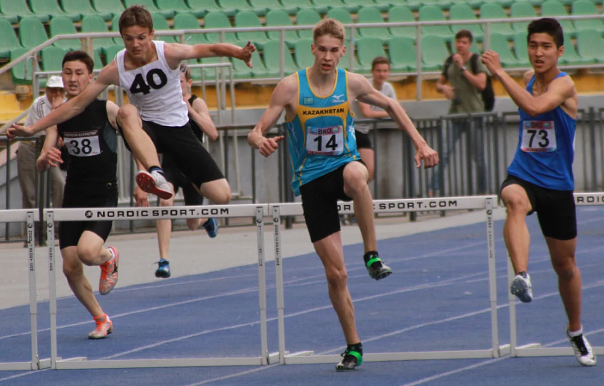 Эстафетный бег. Фото Эдуарда Гавриша