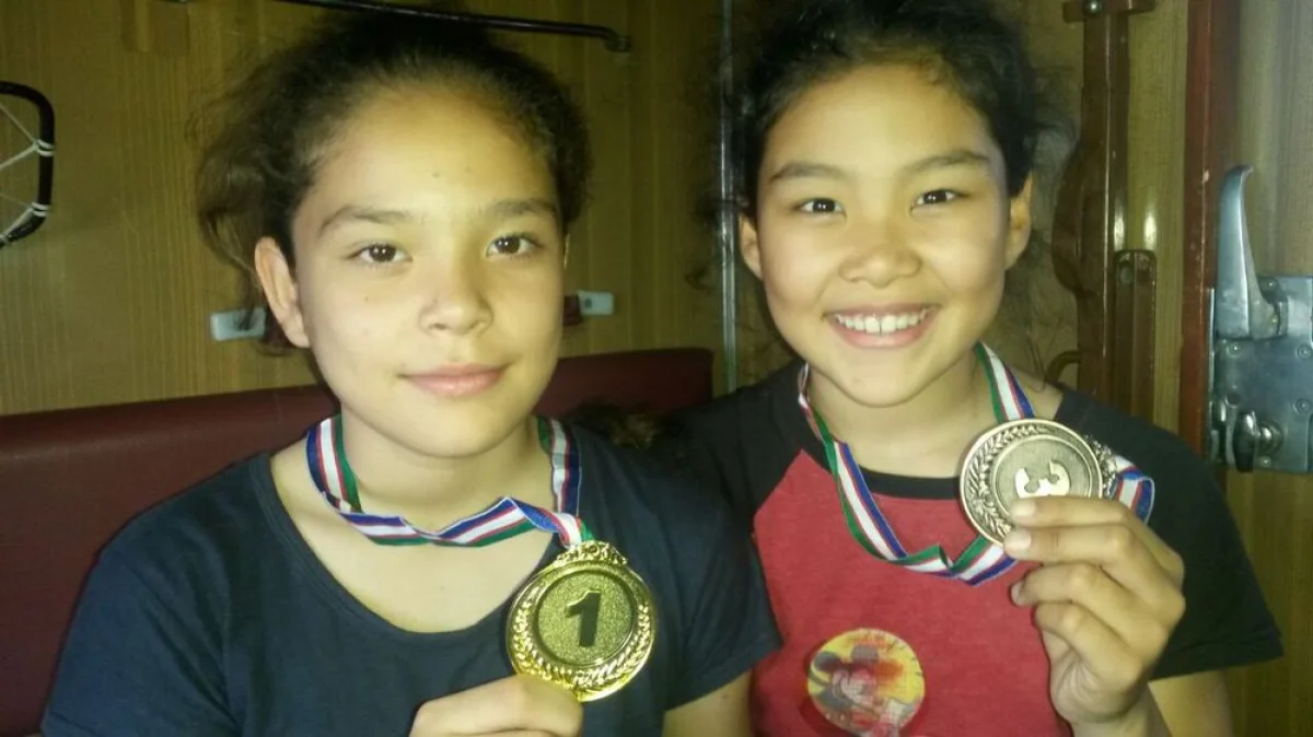 Сестры Кайбуллаевы. Фото предоставлено Александром Мухалевым