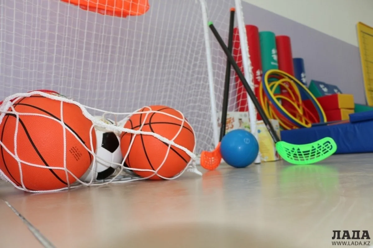 Фото Рашида Исмагилова||news_pic_more|<div align="center"><!--TBegin--><a href="https://www.lada.kz/uploads/posts/2017-05/1495616805_img_7581.jpg" onclick="return hs.expand(this)" ><img src="https://www.lada.kz/uploads/posts/2017-05/thumbs/1495616805_img_7581.jpg" alt='В Мангистау 50 школ получили сертификаты на спортивный инвентарь' title='В Мангистау 50 школ получили сертификаты на спортивный инвентарь'  /></a><!--TEnd--></div><br /><div align="center"><!--TBegin--><a href="https://www.lada.kz/uploads/posts/2017-05/1495616861_img_7586.jpg" onclick="return hs.expand(this)" ><img src="https://www.lada.kz/uploads/posts/2017-05/thumbs/1495616861_img_7586.jpg" alt='В Мангистау 50 школ получили сертификаты на спортивный инвентарь' title='В Мангистау 50 школ получили сертификаты на спортивный инвентарь'  /></a><!--TEnd--></div><br /><div align="center"><!--TBegin--><a href="https://www.lada.kz/uploads/posts/2017-05/1495616790_img_7602.jpg" onclick="return hs.expand(this)" ><img src="https://www.lada.kz/uploads/posts/2017-05/thumbs/1495616790_img_7602.jpg" alt='В Мангистау 50 школ получили сертификаты на спортивный инвентарь' title='В Мангистау 50 школ получили сертификаты на спортивный инвентарь'  /></a><!--TEnd--></div><br /><div align="center"><!--TBegin--><a href="https://www.lada.kz/uploads/posts/2017-05/1495616859_img_7618.jpg" onclick="return hs.expand(this)" ><img src="https://www.lada.kz/uploads/posts/2017-05/thumbs/1495616859_img_7618.jpg" alt='В Мангистау 50 школ получили сертификаты на спортивный инвентарь' title='В Мангистау 50 школ получили сертификаты на спортивный инвентарь'  /></a><!--TEnd--></div><br /><div align="center"><!--TBegin--><a href="https://www.lada.kz/uploads/posts/2017-05/1495616874_img_7636.jpg" onclick="return hs.expand(this)" ><img src="https://www.lada.kz/uploads/posts/2017-05/thumbs/1495616874_img_7636.jpg" alt='В Мангистау 50 школ получили сертификаты на спортивный инвентарь' title='В Мангистау 50 школ получили сертификаты на спортивный инвентарь'  /></a><!--TEnd--></div><br /><div align="center"><!--TBegin--><a href="https://www.lada.kz/uploads/posts/2017-05/1495616846_glavnaya.jpg" onclick="return hs.expand(this)" ><img src="https://www.lada.kz/uploads/posts/2017-05/thumbs/1495616846_glavnaya.jpg" alt='В Мангистау 50 школ получили сертификаты на спортивный инвентарь' title='В Мангистау 50 школ получили сертификаты на спортивный инвентарь'  /></a><!--TEnd--></div>