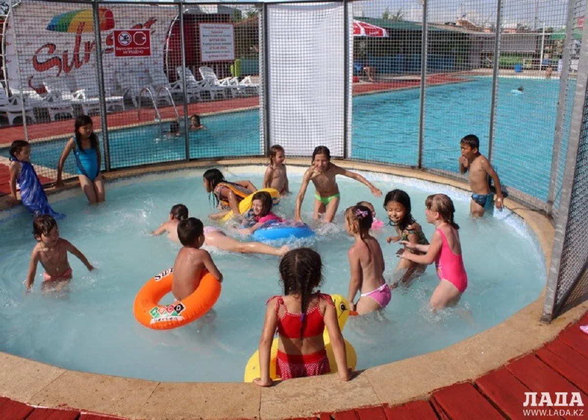 Фото фонда «Адал»||news_pic_more|<!--TBegin--><a href="https://www.lada.kz/uploads/posts/2017-06/1496311205_img_7988.jpg" onclick="return hs.expand(this)" ><img align="left" src="https://www.lada.kz/uploads/posts/2017-06/thumbs/1496311205_img_7988.jpg" alt='Благотворительный фонд «Адал» организовал празднование Дня защиты детей для своих подопечных' title='Благотворительный фонд «Адал» организовал празднование Дня защиты детей для своих подопечных'  /></a><!--TEnd--><br /><!--TBegin--><a href="https://www.lada.kz/uploads/posts/2017-06/1496311241_img_8001.jpg" onclick="return hs.expand(this)" ><img align="left" src="https://www.lada.kz/uploads/posts/2017-06/thumbs/1496311241_img_8001.jpg" alt='Благотворительный фонд «Адал» организовал празднование Дня защиты детей для своих подопечных' title='Благотворительный фонд «Адал» организовал празднование Дня защиты детей для своих подопечных'  /></a><!--TEnd--><br /><!--TBegin--><a href="https://www.lada.kz/uploads/posts/2017-06/1496311208_img_8025.jpg" onclick="return hs.expand(this)" ><img align="left" src="https://www.lada.kz/uploads/posts/2017-06/thumbs/1496311208_img_8025.jpg" alt='Благотворительный фонд «Адал» организовал празднование Дня защиты детей для своих подопечных' title='Благотворительный фонд «Адал» организовал празднование Дня защиты детей для своих подопечных'  /></a><!--TEnd--><br /><!--TBegin--><a href="https://www.lada.kz/uploads/posts/2017-06/1496311279_img_8091.jpg" onclick="return hs.expand(this)" ><img align="left" src="https://www.lada.kz/uploads/posts/2017-06/thumbs/1496311279_img_8091.jpg" alt='Благотворительный фонд «Адал» организовал празднование Дня защиты детей для своих подопечных' title='Благотворительный фонд «Адал» организовал празднование Дня защиты детей для своих подопечных'  /></a><!--TEnd-->