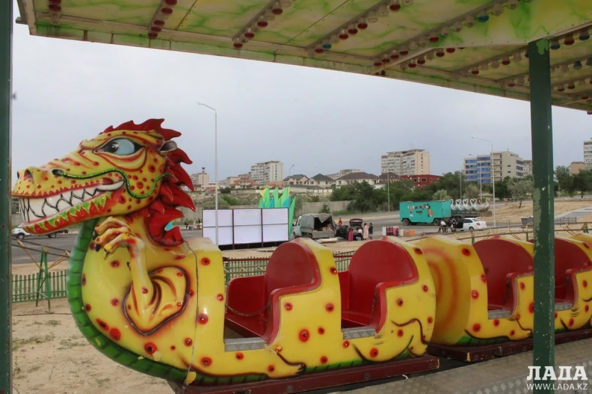 Аттракцион «Дракон Нэсси». Фото автора