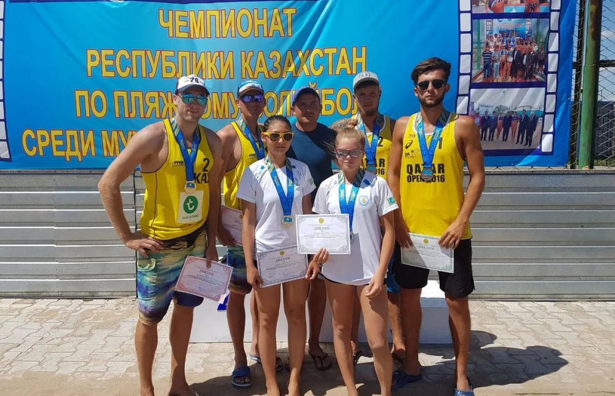 Воспитанники Актауской школы волейбола- победители первого тура чемпионата Казахстана.