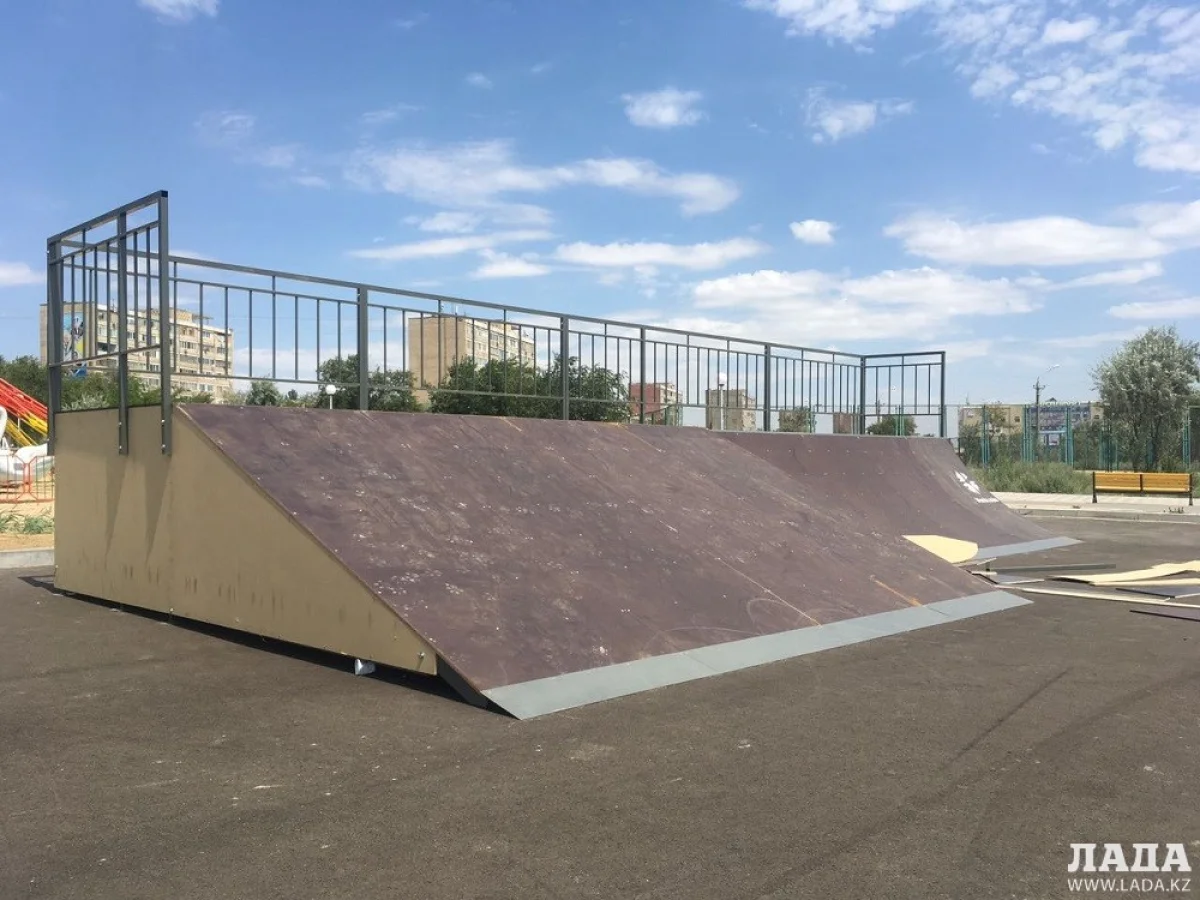 Скейт-площадка в Актау. Фото Тимура Ниталиева