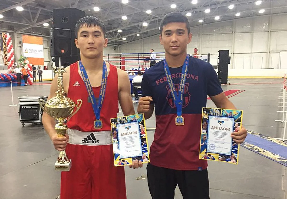 Чемпионы турнира. Фото предоставлено пресс-службой Федерации бокса Мангистауской области||news_pic_more|<!--TBegin--><a href="https://www.lada.kz/uploads/posts/2017-07/1500633052_7b3f2d5a-e0f2-4cff-8115-beb379523625.jpg" onclick="return hs.expand(this)" ><img align="left" src="https://www.lada.kz/uploads/posts/2017-07/thumbs/1500633052_7b3f2d5a-e0f2-4cff-8115-beb379523625.jpg" alt='Боксеры из Мангистау завоевали четыре медали на международном турнире в Костанае' title='Боксеры из Мангистау завоевали четыре медали на международном турнире в Костанае'  /></a><!--TEnd--><br /><!--TBegin--><a href="https://www.lada.kz/uploads/posts/2017-07/1500633041_66e87733-7835-43b3-b479-92f215fdfd07.jpg" onclick="return hs.expand(this)" ><img align="left" src="https://www.lada.kz/uploads/posts/2017-07/thumbs/1500633041_66e87733-7835-43b3-b479-92f215fdfd07.jpg" alt='Боксеры из Мангистау завоевали четыре медали на международном турнире в Костанае' title='Боксеры из Мангистау завоевали четыре медали на международном турнире в Костанае'  /></a><!--TEnd--><br /><!--TBegin--><a href="https://www.lada.kz/uploads/posts/2017-07/1500633122_75a70997-0e17-4310-a0c3-2188d59ce6bc.jpg" onclick="return hs.expand(this)" ><img align="left" src="https://www.lada.kz/uploads/posts/2017-07/thumbs/1500633122_75a70997-0e17-4310-a0c3-2188d59ce6bc.jpg" alt='Боксеры из Мангистау завоевали четыре медали на международном турнире в Костанае' title='Боксеры из Мангистау завоевали четыре медали на международном турнире в Костанае'  /></a><!--TEnd--><br /><!--TBegin--><a href="https://www.lada.kz/uploads/posts/2017-07/1500633096_90ba728f-8371-4e85-b544-4df6c3b7b623.jpg" onclick="return hs.expand(this)" ><img align="left" src="https://www.lada.kz/uploads/posts/2017-07/thumbs/1500633096_90ba728f-8371-4e85-b544-4df6c3b7b623.jpg" alt='Боксеры из Мангистау завоевали четыре медали на международном турнире в Костанае' title='Боксеры из Мангистау завоевали четыре медали на международном турнире в Костанае'  /></a><!--TEnd-->