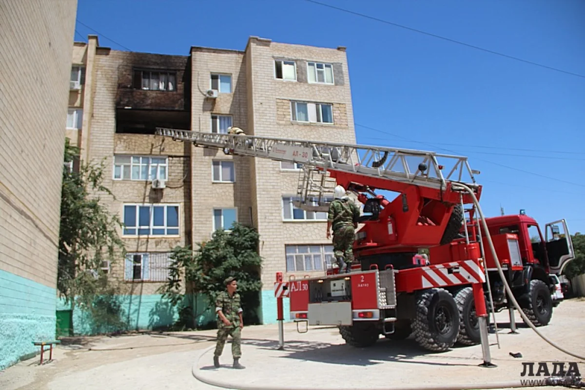 Пожар в 9 доме 15 микрорайона. Фото автора