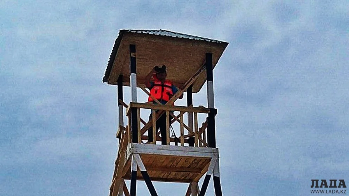 Новая спасательная вышка