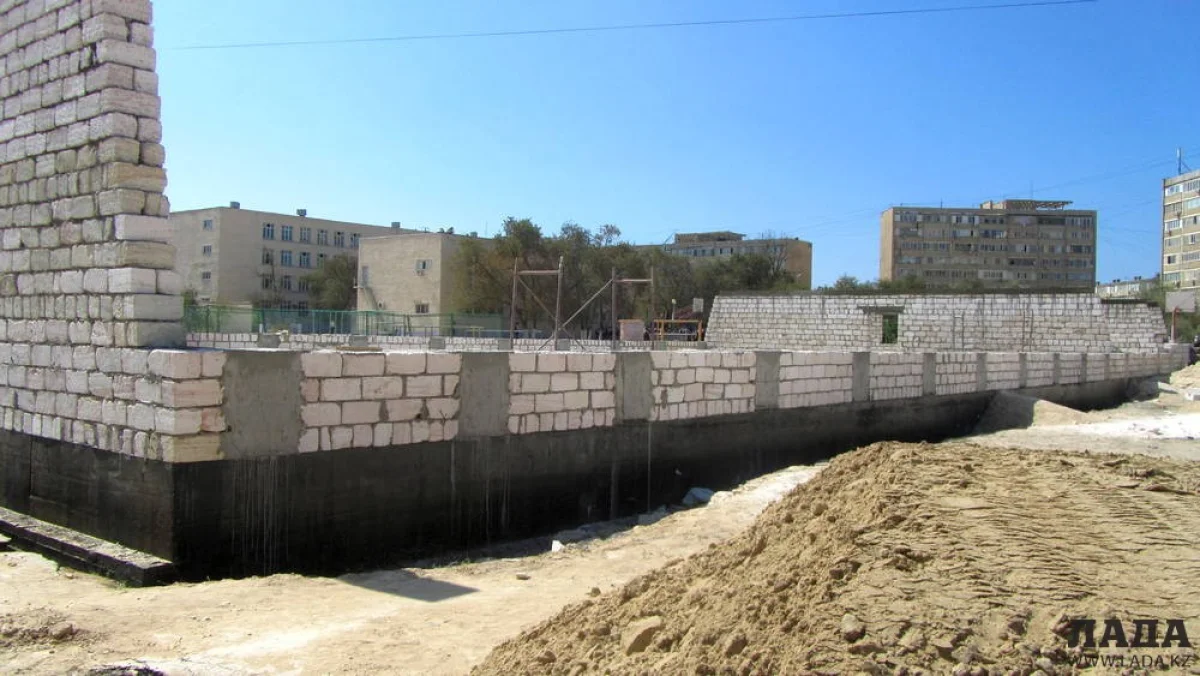 Строительство спортивного комплекса. Фото автора