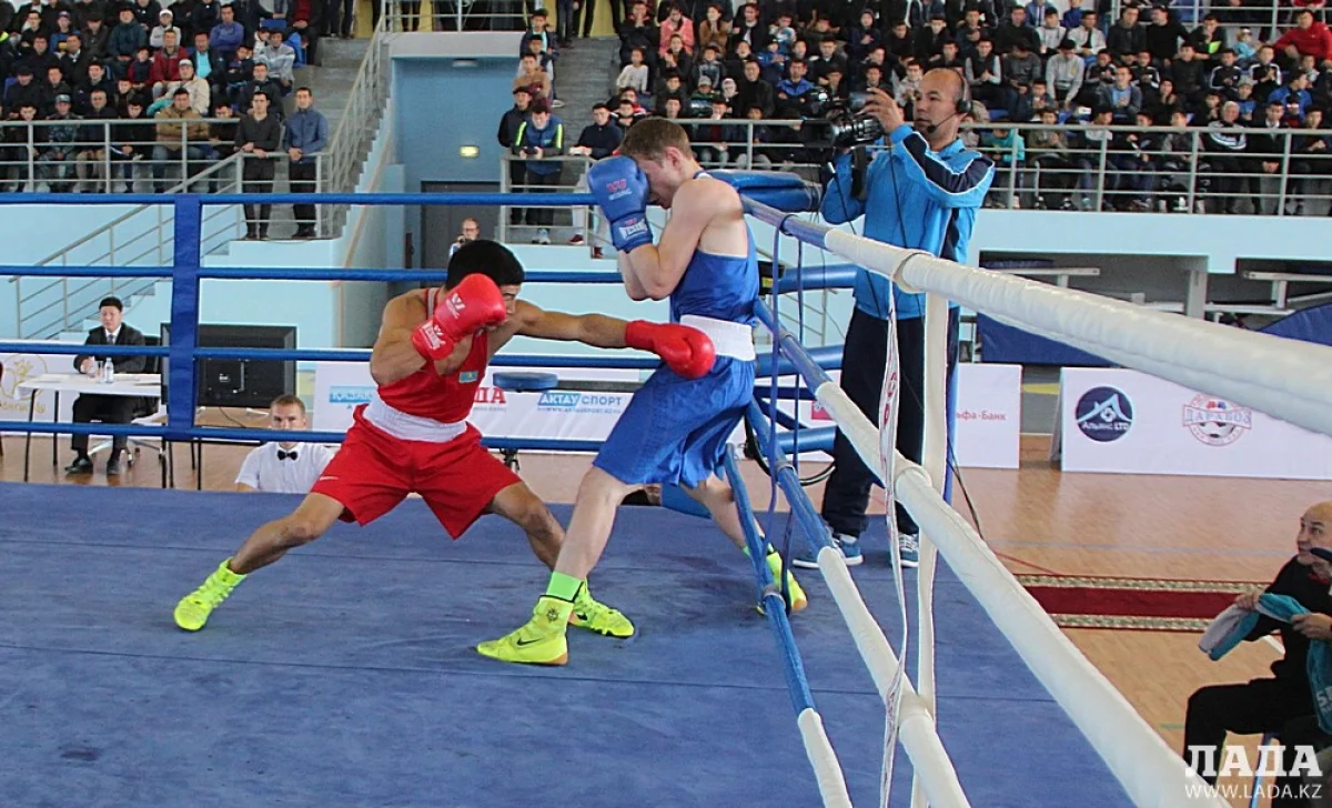 Финальный поединок Берика Абдрахманова. Фото автора