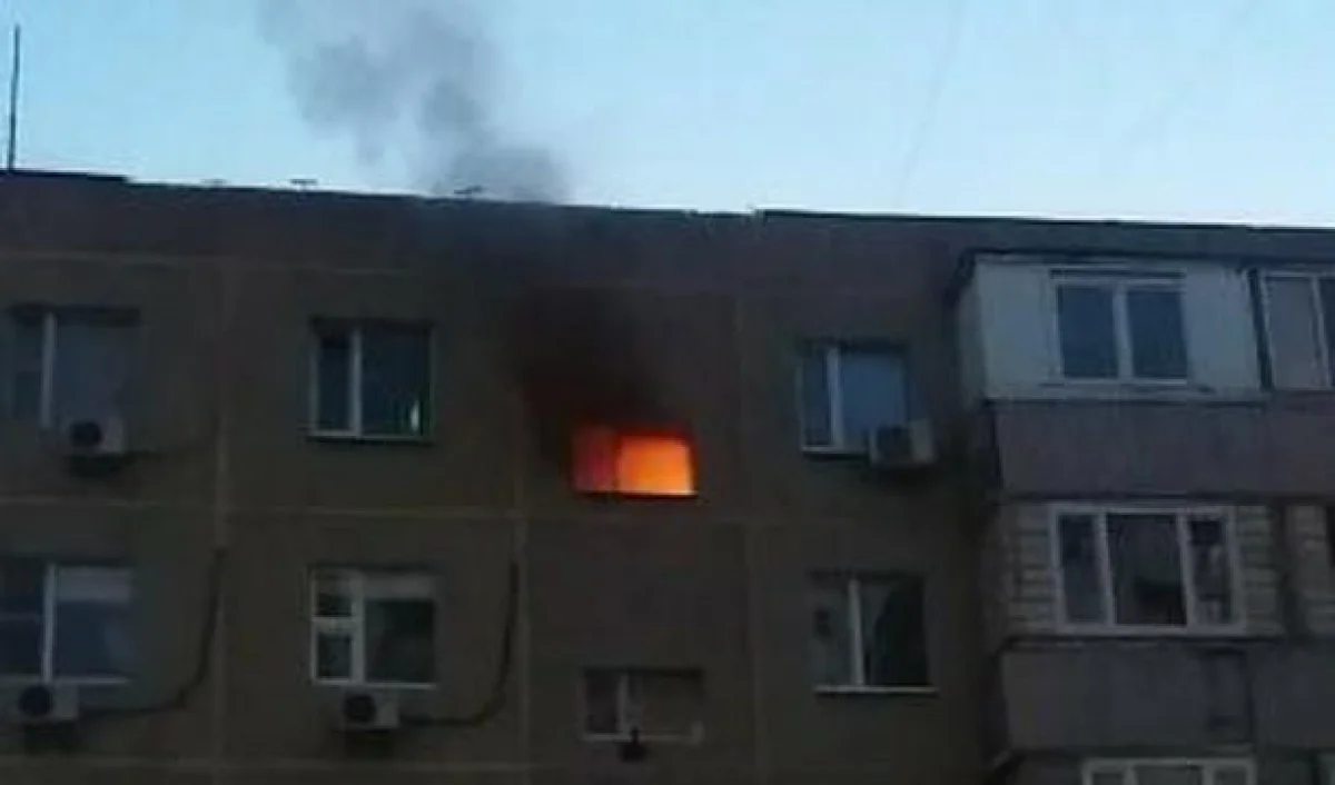 Фото очевидцев происшествия||news_pic_more|<!--TBegin--><a href="https://www.lada.kz/uploads/posts/2017-10/1507650030_44434b0f6bd-a1e8-4ce7-a4ba-65c87a0eb7a2.jpg" onclick="return hs.expand(this)" ><img align="left" src="https://www.lada.kz/uploads/posts/2017-10/thumbs/1507650030_44434b0f6bd-a1e8-4ce7-a4ba-65c87a0eb7a2.jpg" alt='В Актау пожарные спасли мужчину' title='В Актау пожарные спасли мужчину'  /></a><!--TEnd--><br /><!--TBegin--><a href="https://www.lada.kz/uploads/posts/2017-10/1507650076_111-a27d5a1f-759b-4dfe-b72d-6c85df0d3353.jpg" onclick="return hs.expand(this)" ><img align="left" src="https://www.lada.kz/uploads/posts/2017-10/thumbs/1507650076_111-a27d5a1f-759b-4dfe-b72d-6c85df0d3353.jpg" alt='В Актау пожарные спасли мужчину' title='В Актау пожарные спасли мужчину'  /></a><!--TEnd--><br /><!--TBegin--><a href="https://www.lada.kz/uploads/posts/2017-10/1507650098_222-12b2ad0d-897d-4fbb-adf4-19ffdba5a2e7.jpg" onclick="return hs.expand(this)" ><img align="left" src="https://www.lada.kz/uploads/posts/2017-10/thumbs/1507650098_222-12b2ad0d-897d-4fbb-adf4-19ffdba5a2e7.jpg" alt='В Актау пожарные спасли мужчину' title='В Актау пожарные спасли мужчину'  /></a><!--TEnd--><br /><!--TBegin--><a href="https://www.lada.kz/uploads/posts/2017-10/1507650027_3333f8416b6-71d6-4aa6-8149-7124827968e1.jpg" onclick="return hs.expand(this)" ><img align="left" src="https://www.lada.kz/uploads/posts/2017-10/thumbs/1507650027_3333f8416b6-71d6-4aa6-8149-7124827968e1.jpg" alt='В Актау пожарные спасли мужчину' title='В Актау пожарные спасли мужчину'  /></a><!--TEnd-->