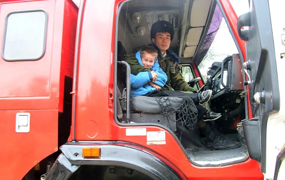 Показ основной пожарной техники. Фото предоставлено Валентиной Зайцевой.