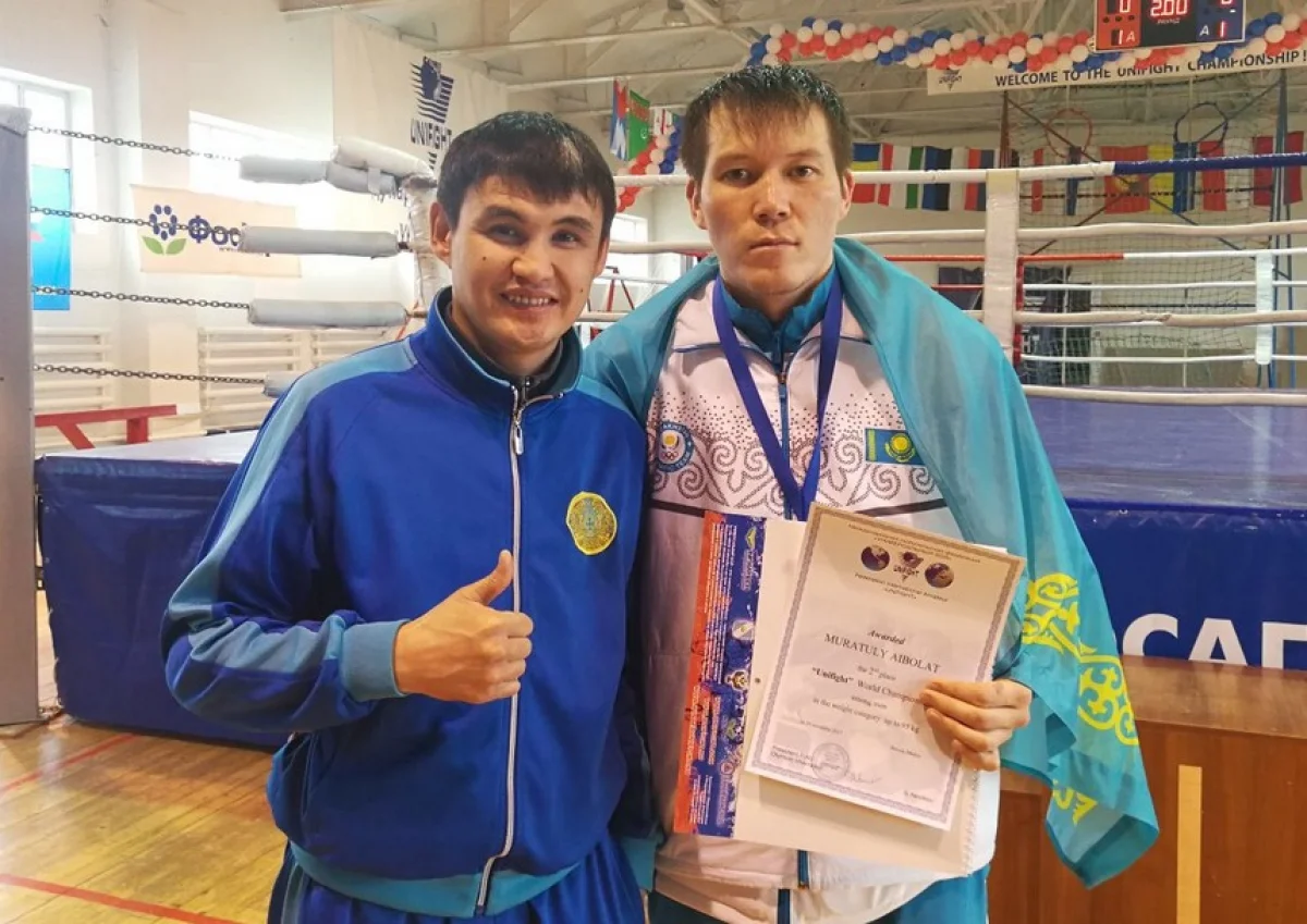 Айболат Муратулы (справа). Фото предоставлено школой "Жас батыр"