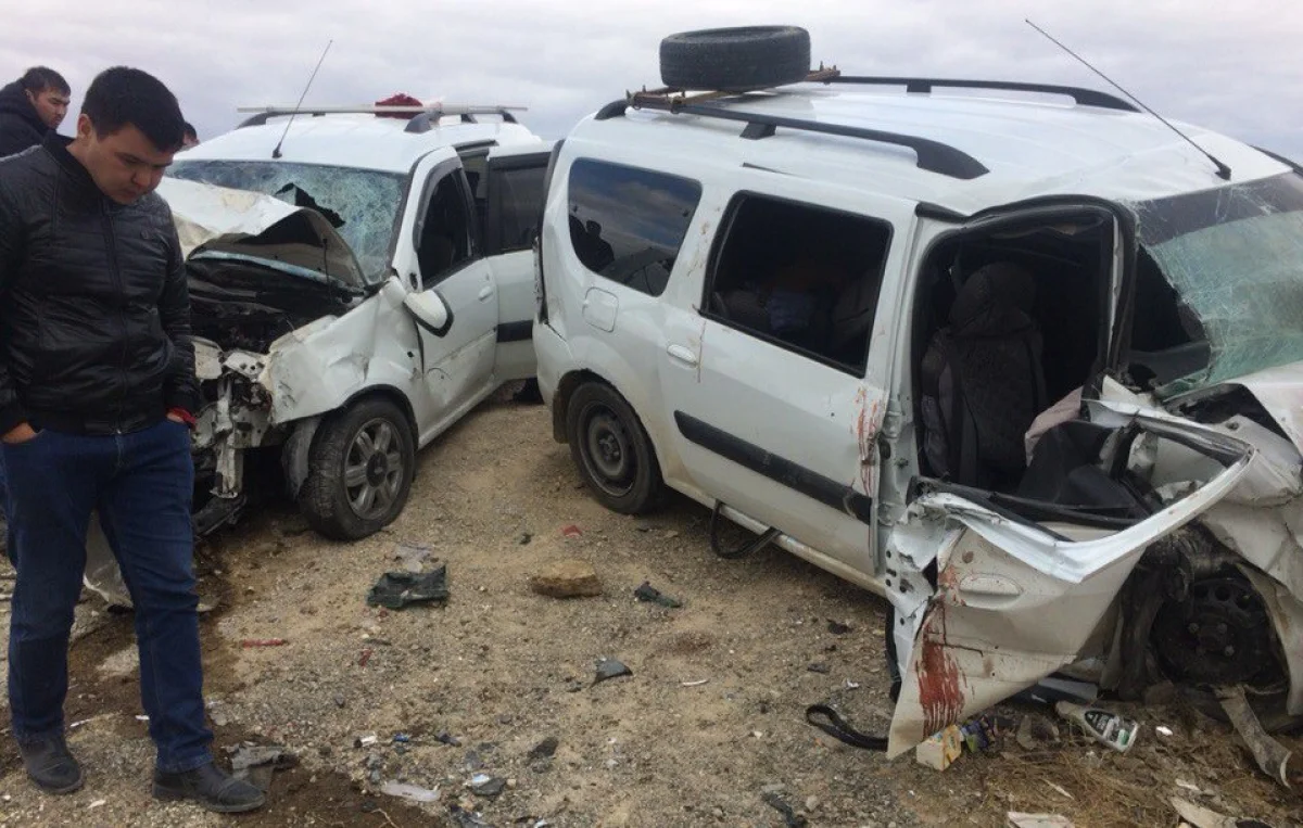 ДТП с участием двух автомобилей марки «Лада Ларгус». Фото очевидцев