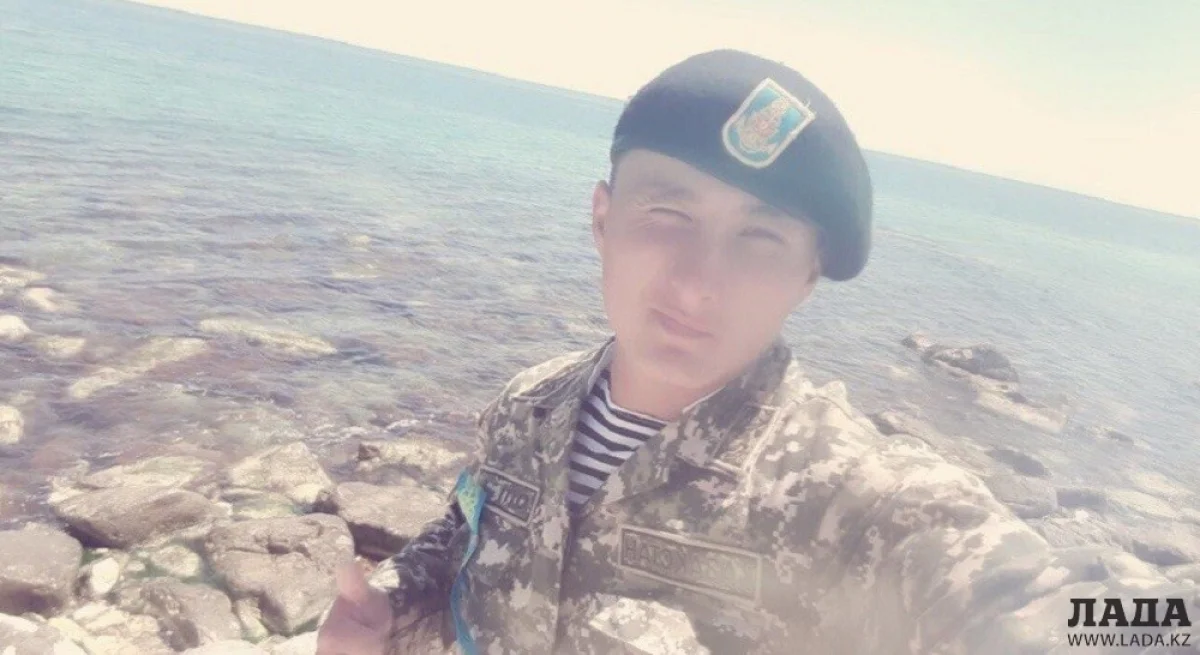 Фото из архива родных Даулета Аширова