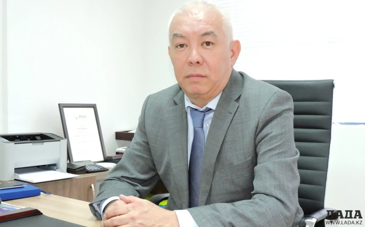Руслан Бектубаев, директор Мангистауского филиала ФМС. Фото автора