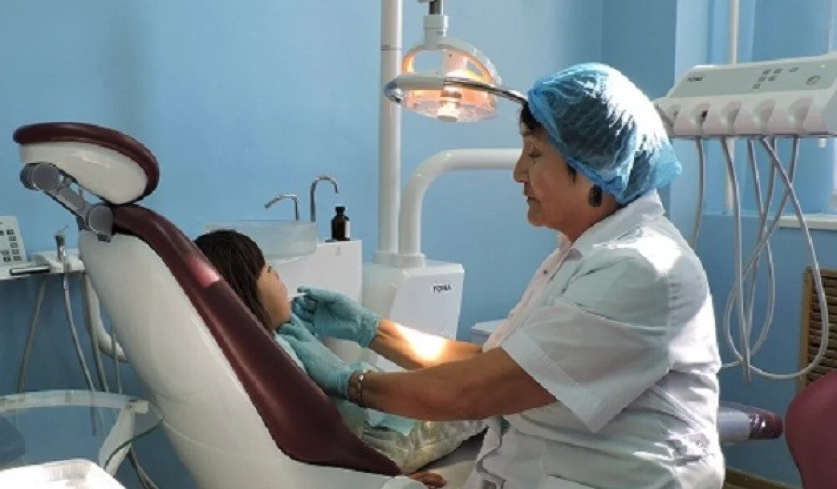 На приеме у врача областного стоматологического центра. Фото автора из архива Lada.kz