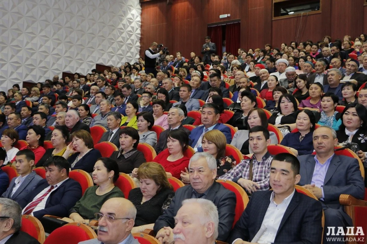 Встреча акима Мангистауской области с населением
